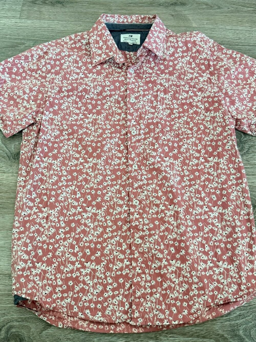 Thread & Cloth Floral short sleeve button up shirt L